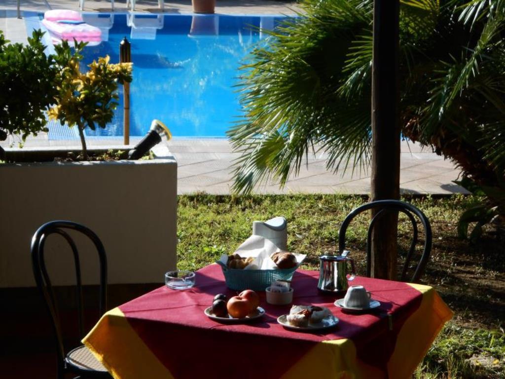 Hotel Vittoria Porto Santo Stefano  Eksteriør billede